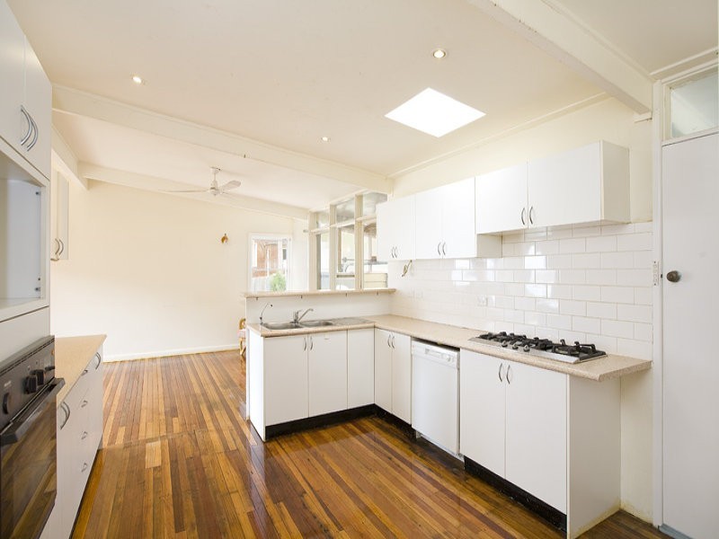 3 Ronald Ave, Freshwater NSW 2096