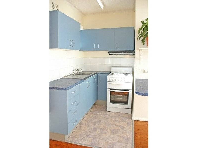 1/12 Grafton Crescent, Dee Why NSW 2099