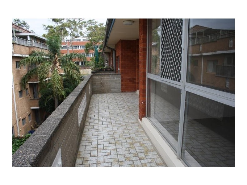 8/62 Oaks Ave, Dee Why NSW 2099