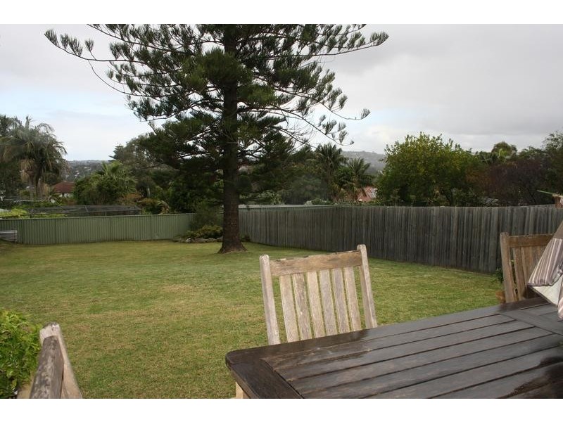 25 Hall Ave, Collaroy Plateau NSW 2097