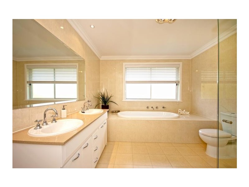 Wheeler Heights NSW 2097