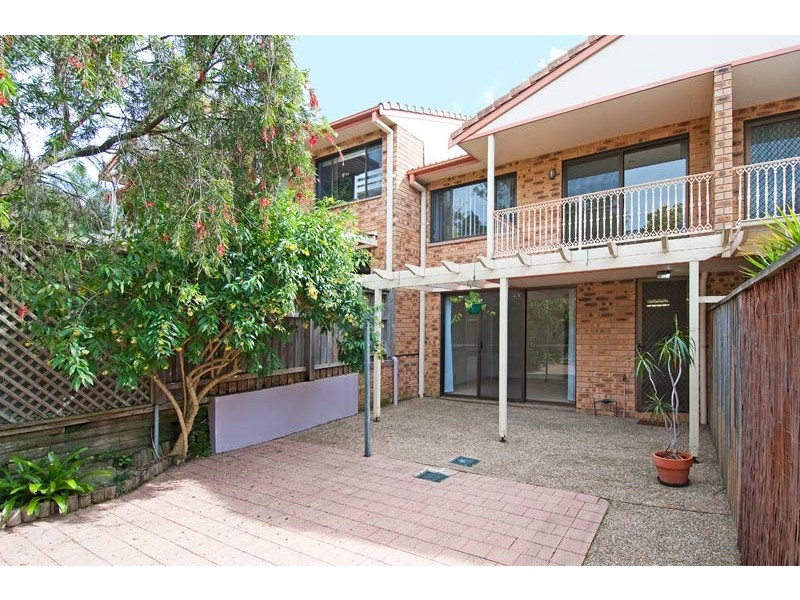 3/2 Forest Rd, Warriewood NSW 2102