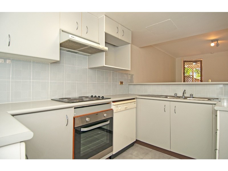 3/2 Forest Rd, Warriewood NSW 2102