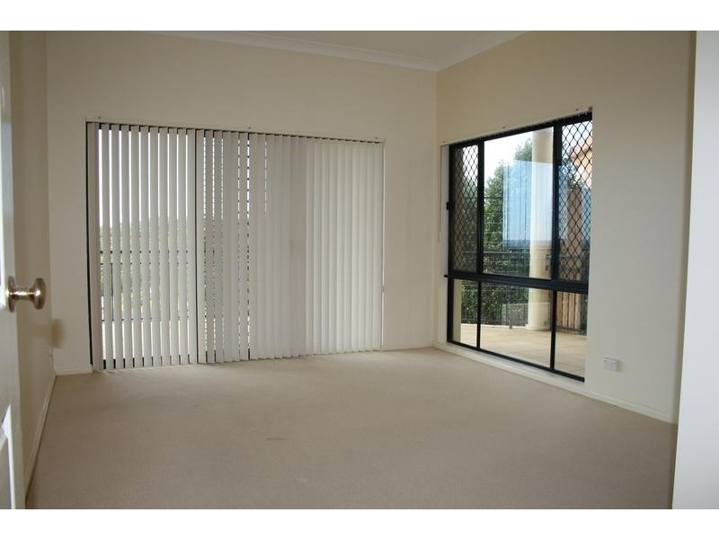 Flat@12 Boromi Way, Cromer Heights NSW 2099