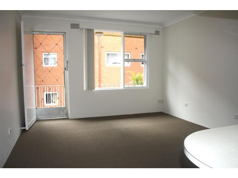 10/18 Pacific Pde, Dee Why NSW 2099