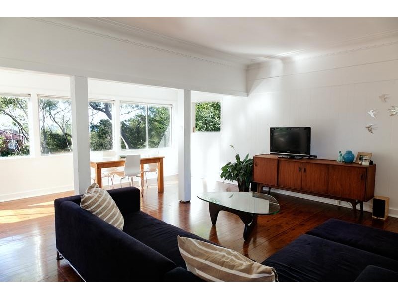 5 Cambridge Ave, Narraweena NSW 2099