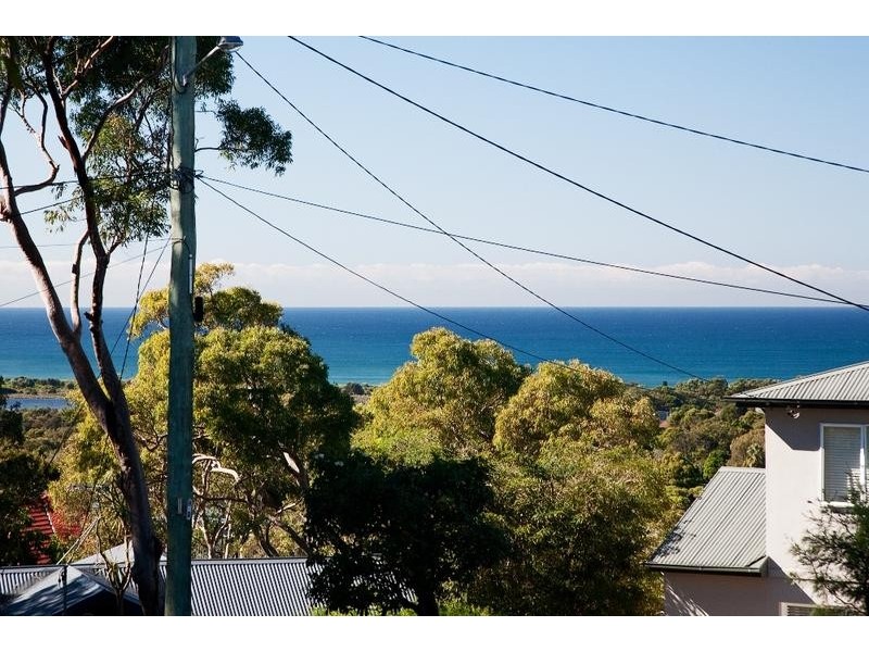 5 Cambridge Ave, Narraweena NSW 2099