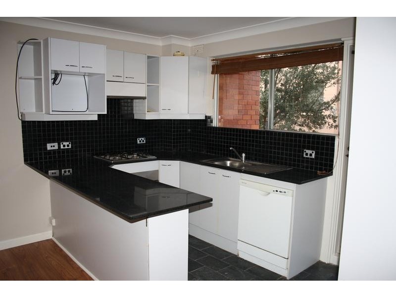 2/50 Howard Ave, Dee Why NSW 2099