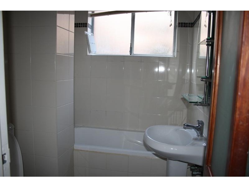 2/50 Howard Ave, Dee Why NSW 2099