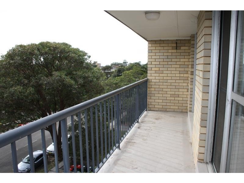 12/49 Howard Ave, Dee Why NSW 2099