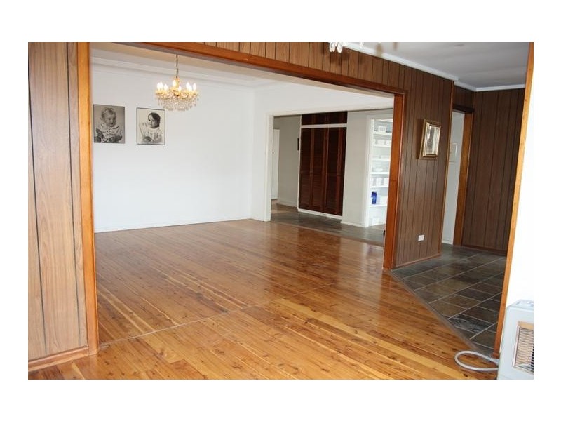 91 Warringah Rd, Beacon Hill NSW 2100