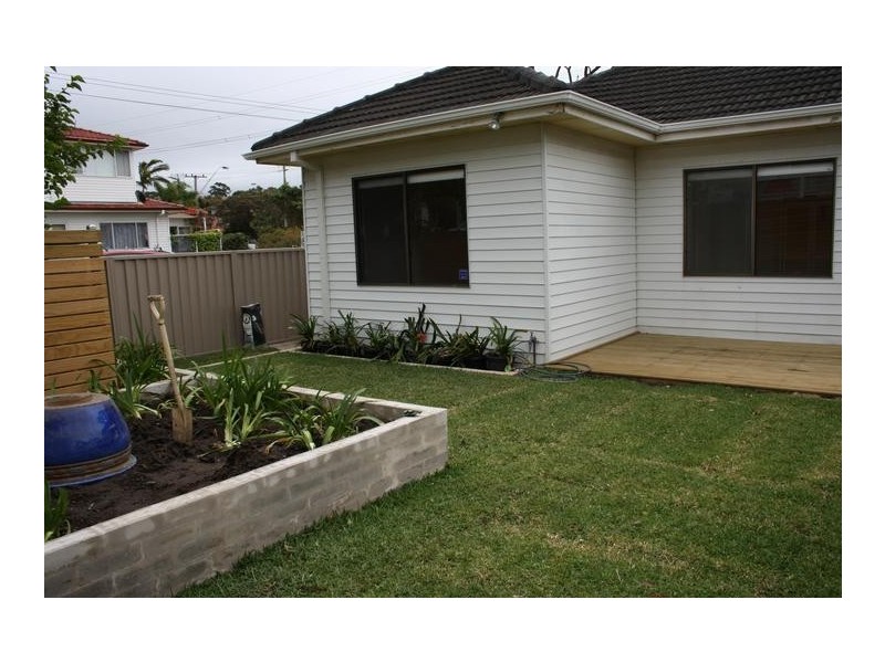 91 Warringah Rd, Beacon Hill NSW 2100