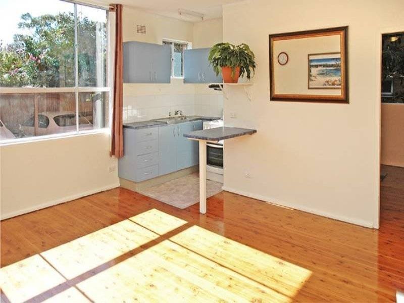 1/12 Grafton Crescent, Dee Why NSW 2099