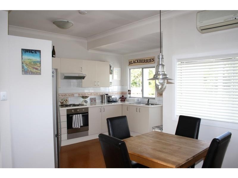 5 Penrith Ave, Wheeler Heights NSW 2097