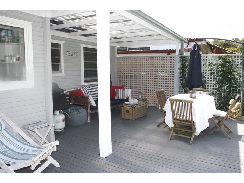 5 Penrith Ave, Wheeler Heights NSW 2097