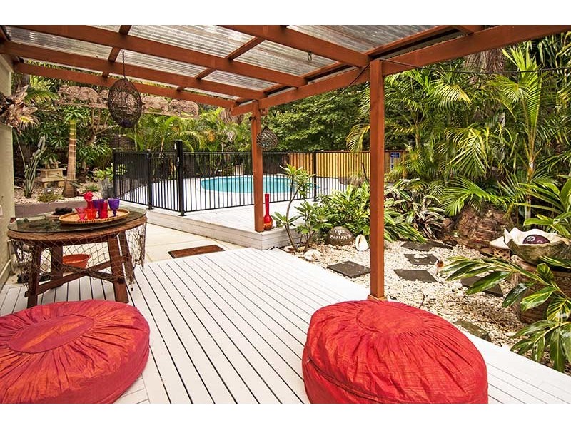 18 Bolwarra Rd, North Narrabeen NSW 2101