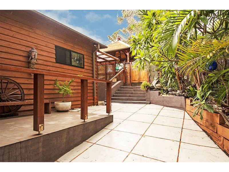 18 Bolwarra Rd, North Narrabeen NSW 2101