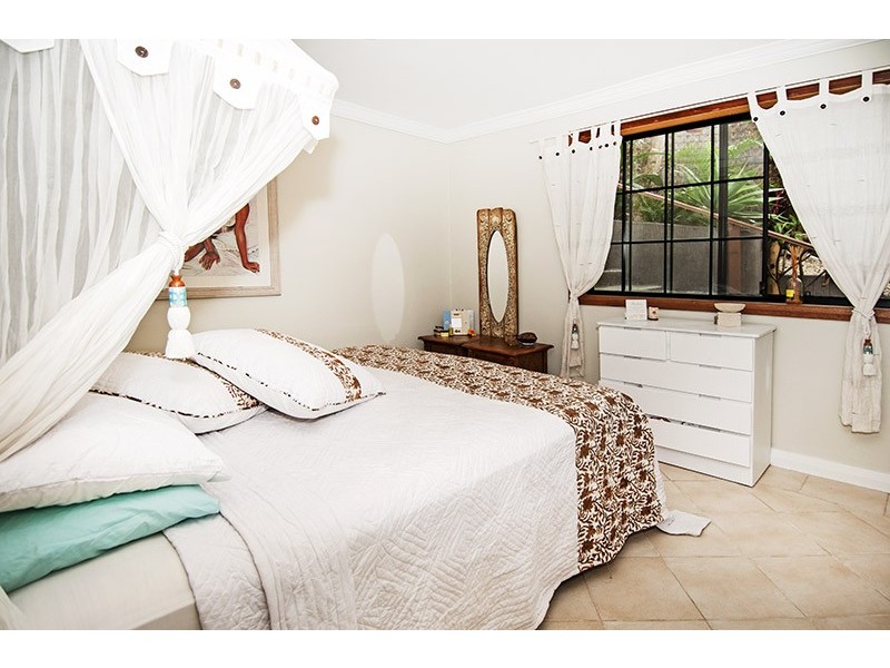 18 Bolwarra Rd, North Narrabeen NSW 2101