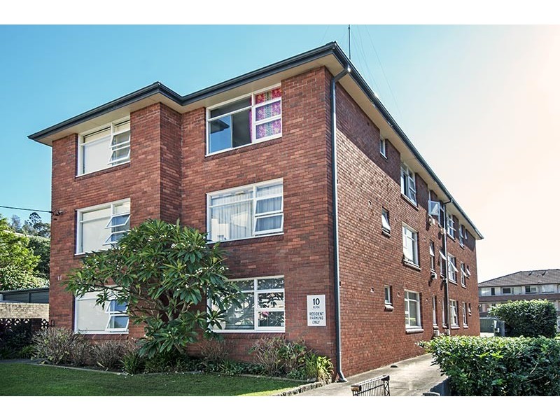 2/11 Frazer St, Collaroy NSW 2097