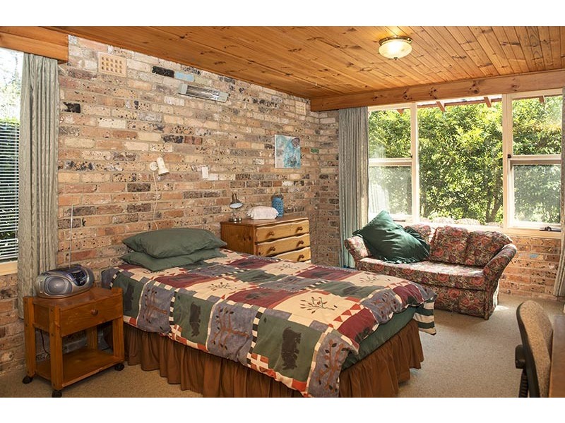 256 South Creek Road, Wheeler Heights NSW 2097