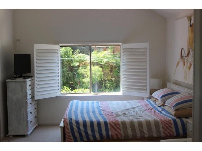 1B Larmer Place, Dee Why NSW 2099