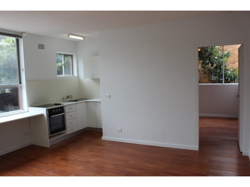 1/12 Grafton Crescent, Dee Why NSW 2099