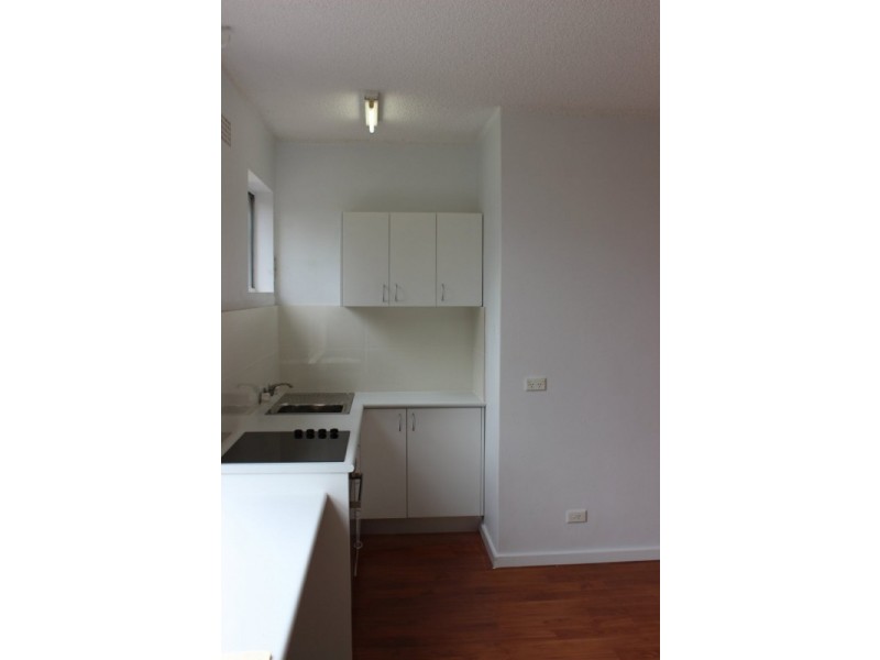 1/12 Grafton Crescent, Dee Why NSW 2099