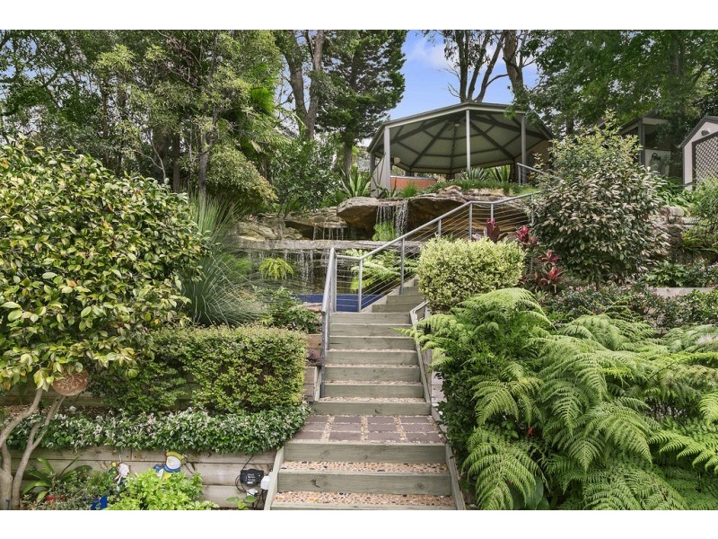 33 Binalong Ave, Allambie Heights NSW 2100