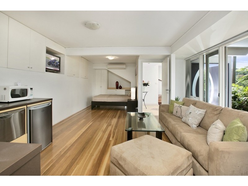 33 Binalong Ave, Allambie Heights NSW 2100