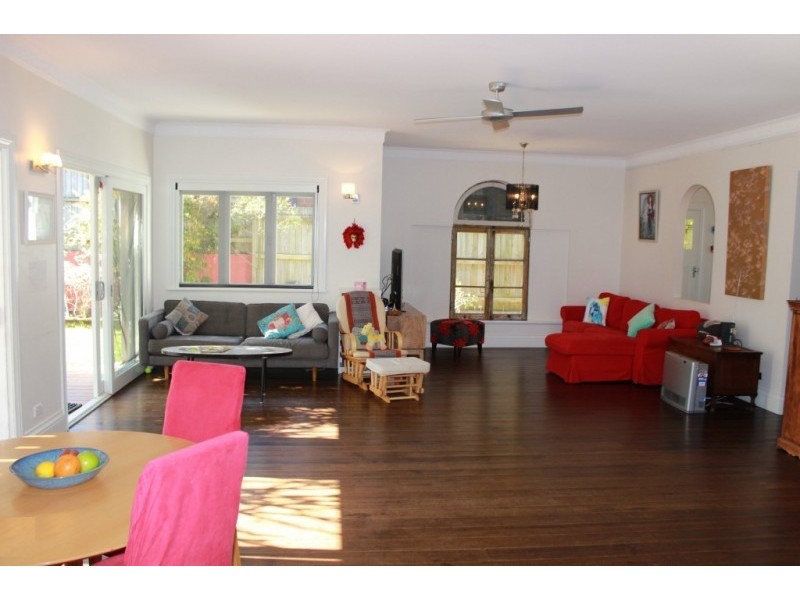 34 Charles Street, Freshwater NSW 2096