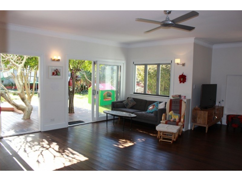 34 Charles Street, Freshwater NSW 2096