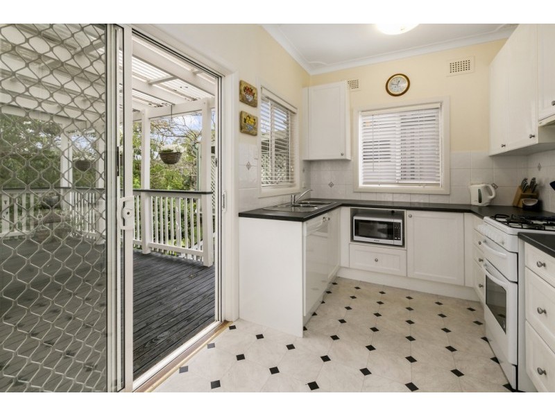 100 Parr Parade, Narraweena NSW 2099