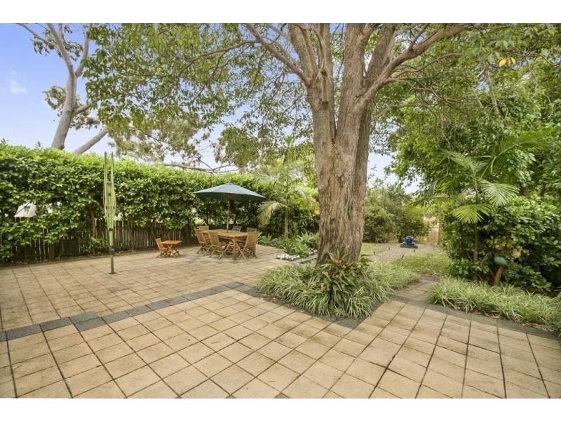 100 Parr Parade, Narraweena NSW 2099