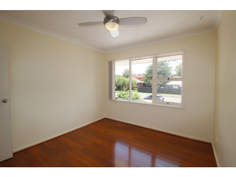 Upper 9 Campbell Ave, Dee Why NSW 2099