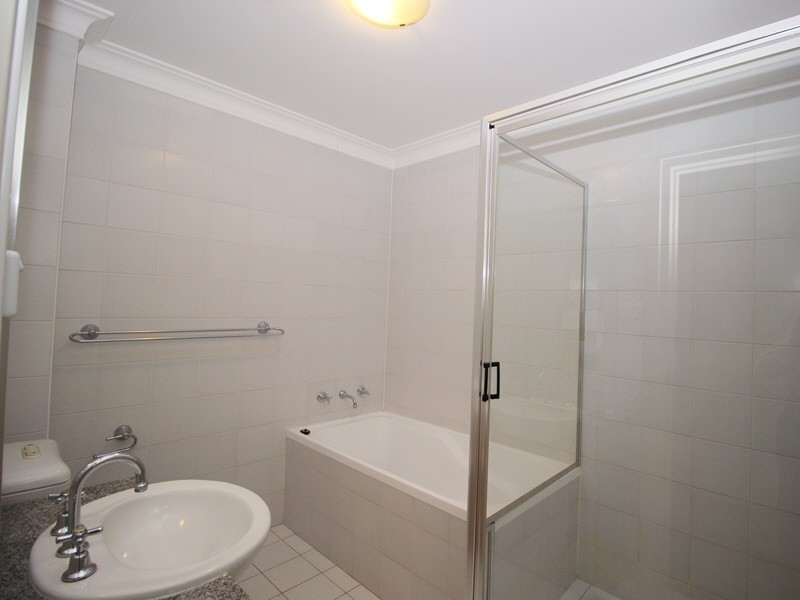 20/2-4 Francis Street, Dee Why NSW 2099