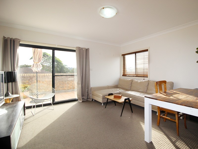 8/7 Holborn Ave, Dee Why NSW 2099