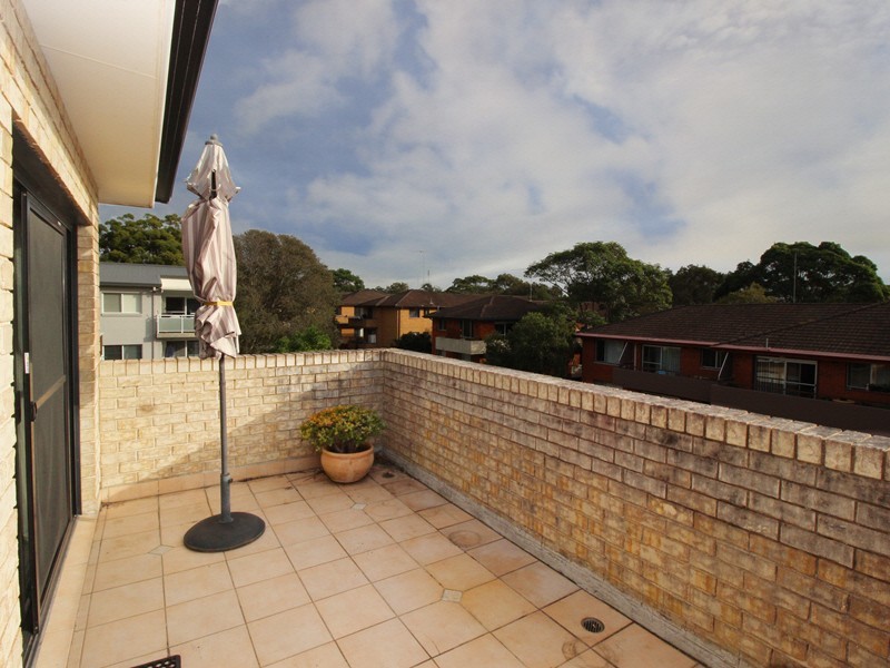 8/7 Holborn Ave, Dee Why NSW 2099