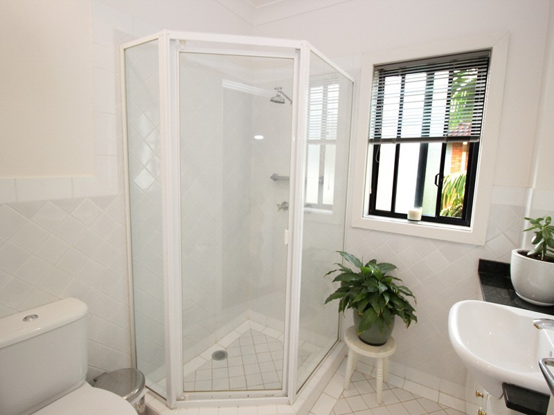 8/7 Holborn Ave, Dee Why NSW 2099