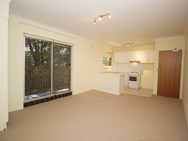 2/17 Lismore Ave, Dee Why NSW 2099