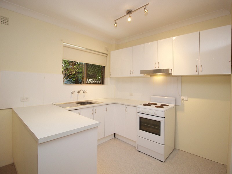 2/17 Lismore Ave, Dee Why NSW 2099