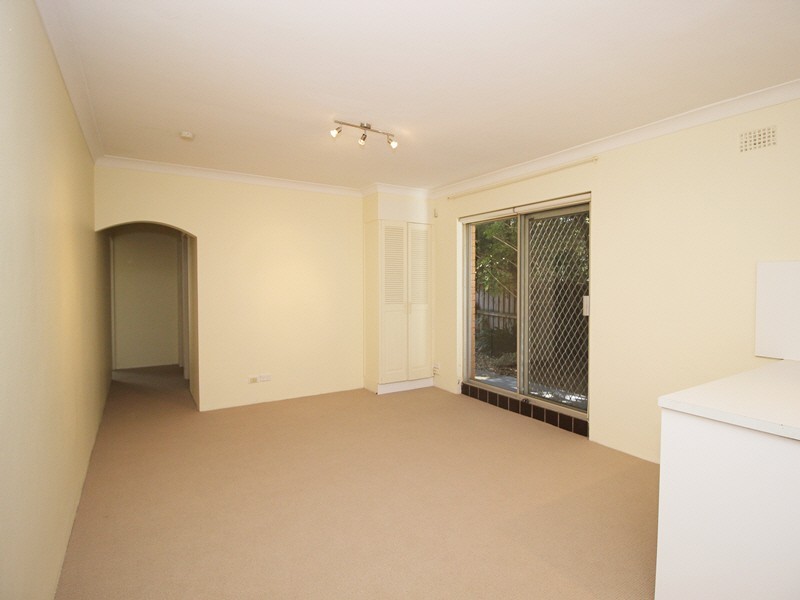 2/17 Lismore Ave, Dee Why NSW 2099