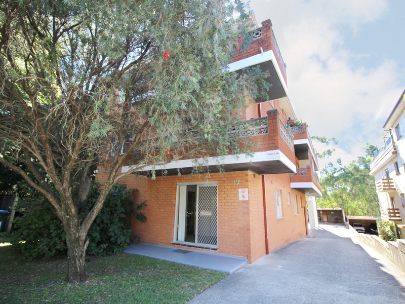 2/17 Lismore Ave, Dee Why NSW 2099