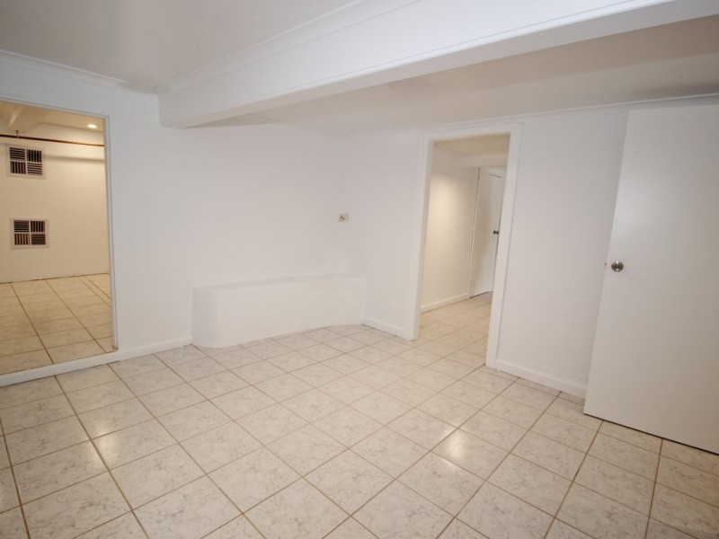 Lower 6 Oxford Falls Road, Beacon Hill NSW 2100