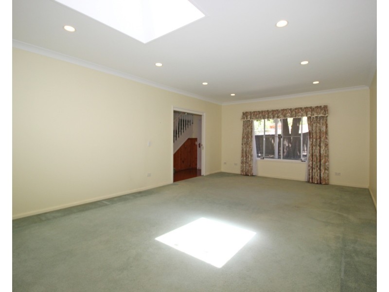 12 Naree Road, Frenchs Forest NSW 2086