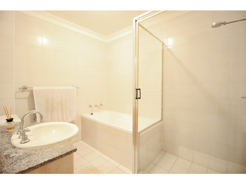 20/2-4 Francis Street, Dee Why NSW 2099