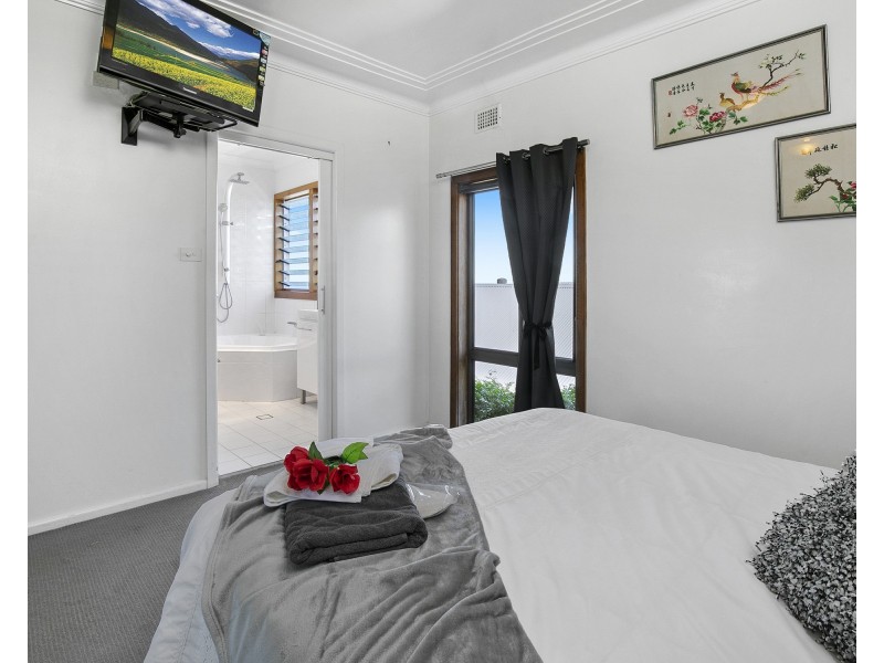 19 Connaught Street, Narraweena NSW 2099