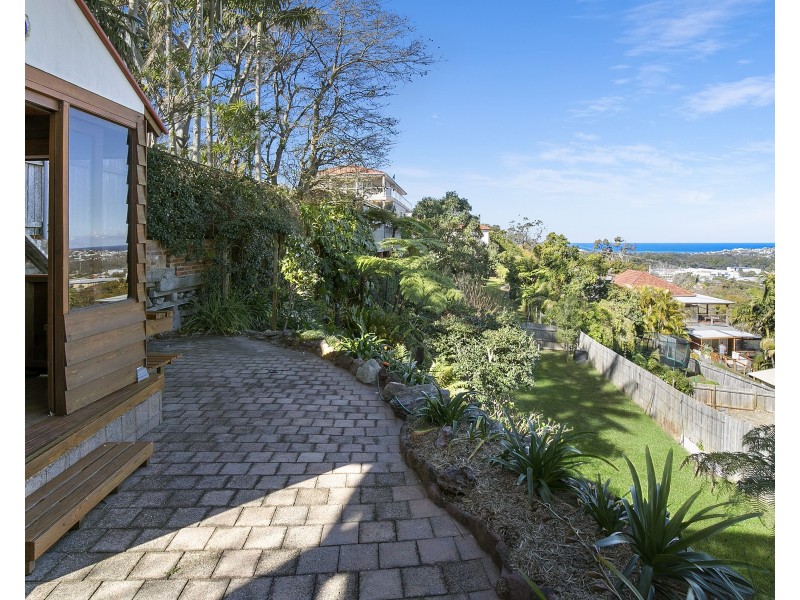 19 Connaught Street, Narraweena NSW 2099