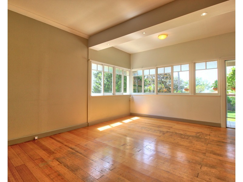 Lower 25 Edward Street, Narraweena NSW 2099