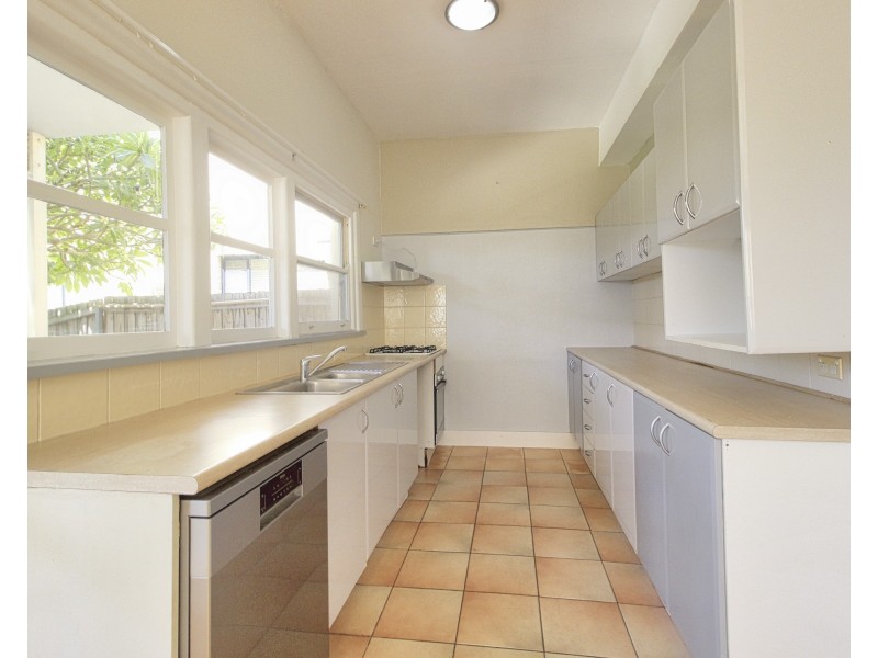 Lower 25 Edward Street, Narraweena NSW 2099