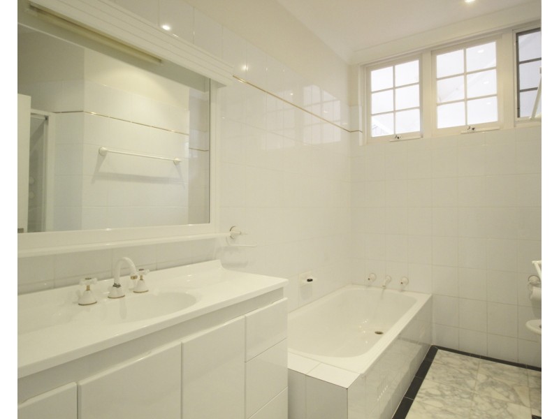 20 Bluegum Crescent, Frenchs Forest NSW 2086